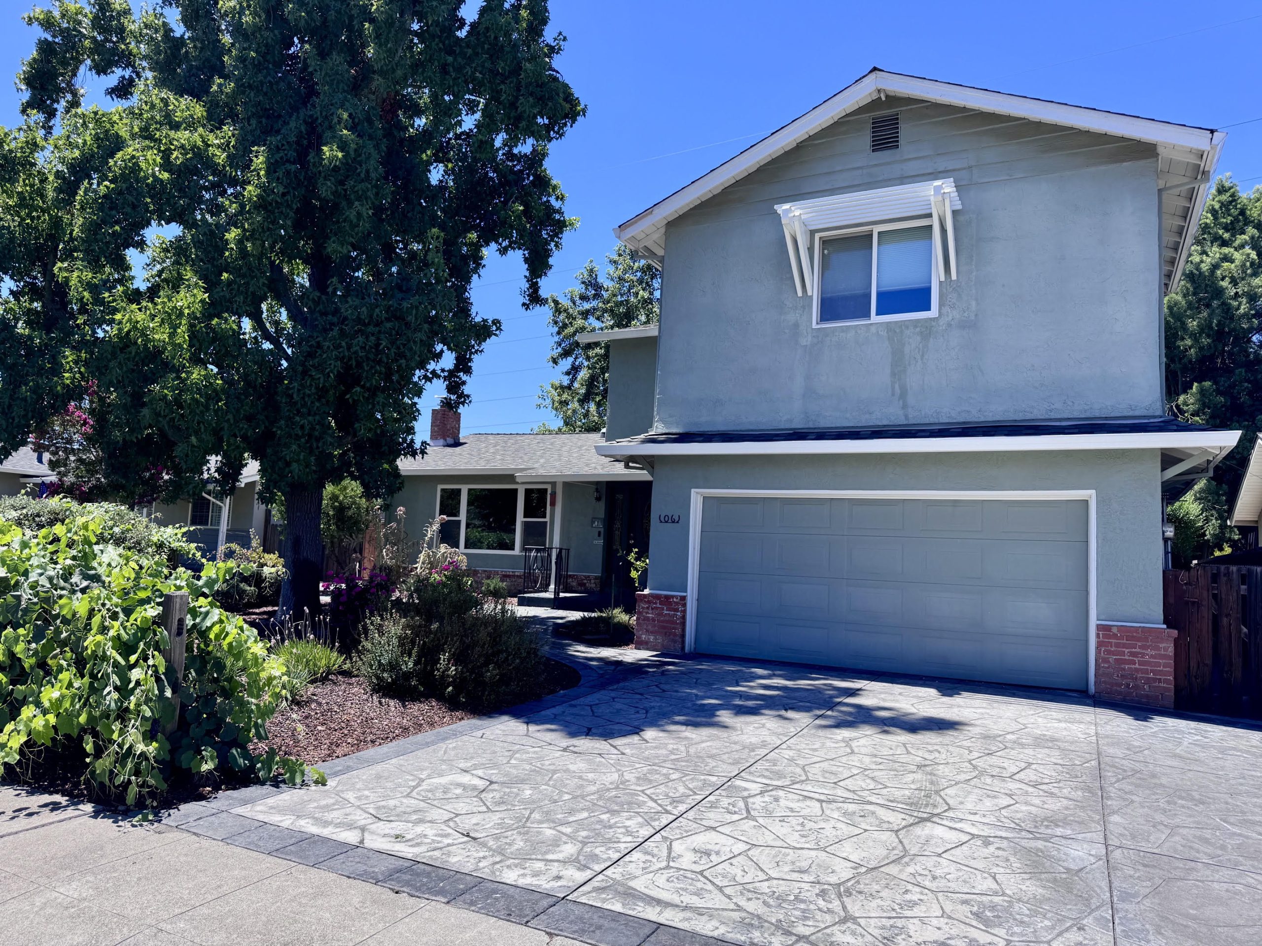 1061 lILLIAN sTREET lIVERMORE
